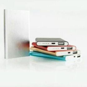 Palm Power - The Power Bank that Fits in Your Palm (Color: Gold)